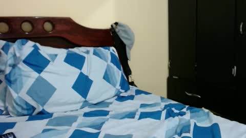 Snapshot of boyfit2023 chatting on December 24, 1:49 am boyfit2023 online show from December 24, 1:49 am