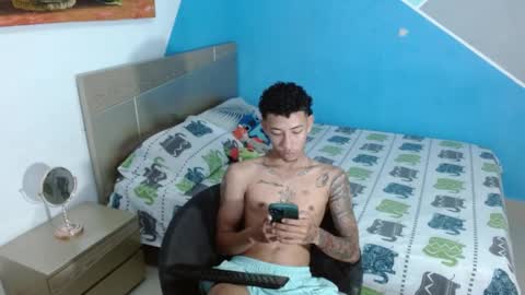 boyhot_sw online show from February 28, 5:37 am