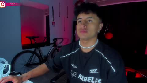 Snapshot of boylatin_777 chatting on February 10, 4:52 am miguel  online show from February 10, 4:52 am