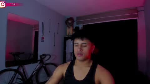 Snapshot of boylatin_777 chatting on February 11, 4:22 am miguel  online show from February 11, 4:22 am