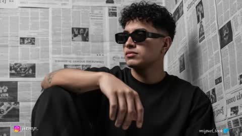 Snapshot of boylatin_777 chatting on October 15, 8:37 am miguel  online show from October 15, 8:37 am