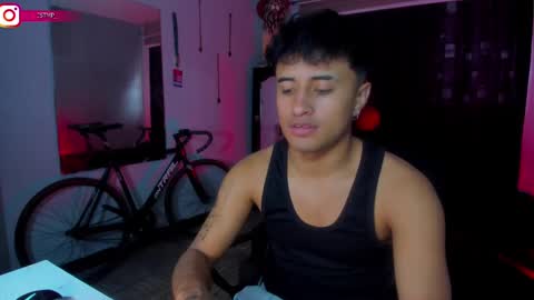 Snapshot of boylatin_777 chatting on February 10, 6:56 pm miguel  online show from February 10, 6:56 pm