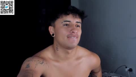 Snapshot of boylatin_777 chatting on September 13, 6:43 pm miguel  online show from September 13, 6:43 pm