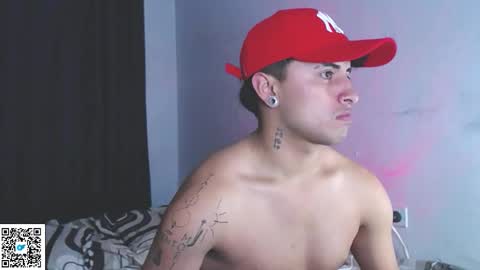 Snapshot of boylatin_777 chatting on September 23, 8:41 am miguel  online show from September 23, 8:41 am