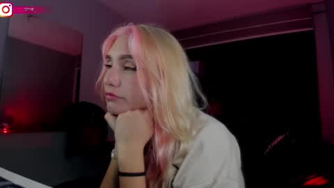 Snapshot of boylatin_777 chatting on February 20, 5:01 am miguel  online show from February 20, 5:01 am