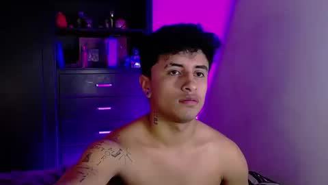 miguel  online show from March 16, 10:58 pm