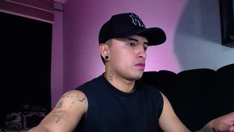 Snapshot of boylatin_777 chatting on October 8, 4:18 am miguel  online show from October 8, 4:18 am