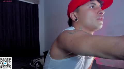 Snapshot of boylatin_777 chatting on September 17, 7:56 am miguel  online show from September 17, 7:56 am