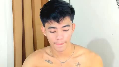 HI IM JAMES DONT FORGET GIVE ME THUMBS UP AND JOIN TO MY FANCLUB online show from December 3, 11:38 pm