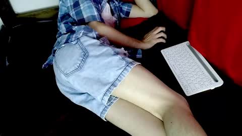 boys_dont_cryy online show from November 18, 9:40 pm