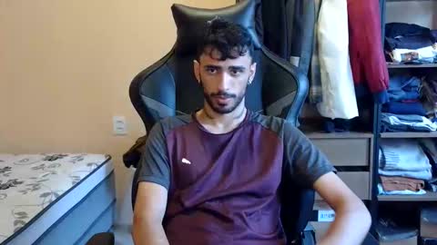 boyzinm2 online show from February 10, 9:18 pm