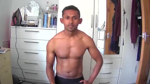 br0wn_prince24 online show from July 9, 11:58 am