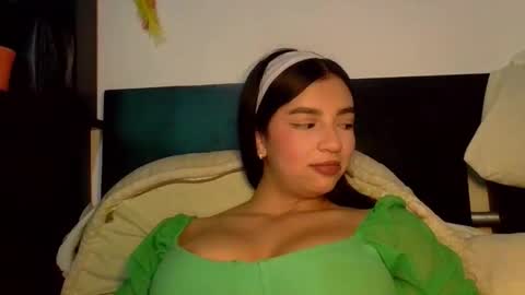 brad_and_emma293215 online show from February 27, 8:34 pm