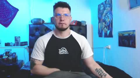 Snapshot of brad_hot_boy chatting on October 21, 3:48 pm brad hot boy online show from October 21, 3:48 pm
