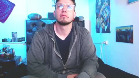 Snapshot of brad_hot_boy chatting on October 14, 1:19 am brad hot boy online show from October 14, 1:19 am