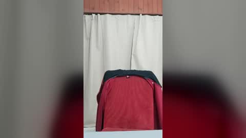 bradd_32 online show from July 21, 11:34 am