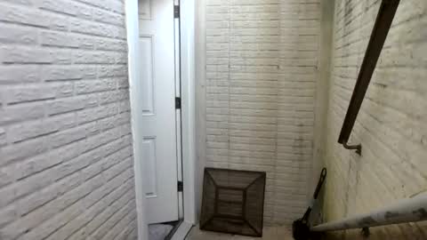 bradley203470 online show from April 16, 9:39 pm