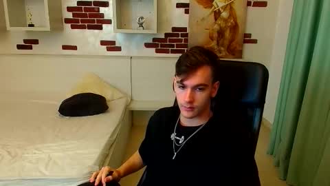 BradyFlint online show from December 4, 5:18 am