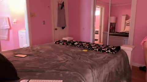 Brandi online show from August 1, 9:05 pm