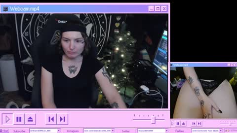 BrandiWRLD999 online show from January 11, 1:59 am