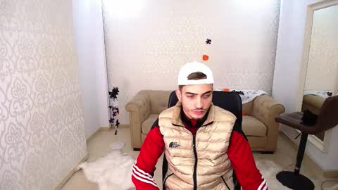 Snapshot of brandontatex chatting on October 21, 10:42 am BrandonTateX online show from October 21, 10:42 am