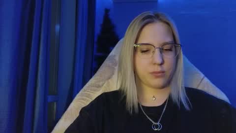 Belle  online show from January 9, 2:01 pm