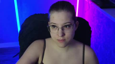 Snapshot of brandy__stars chatting on February 22, 1:11 am Belle  online show from February 22, 1:11 am