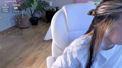 BRANDY  online show from September 14, 11:22 am