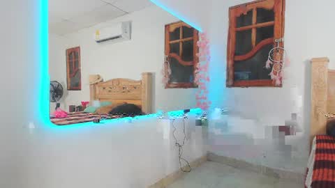 bratz_glloe online show from April 1, 3:07 am