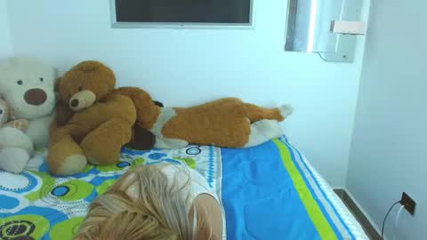 bratz xx118 online show from January 23, 12:57 am