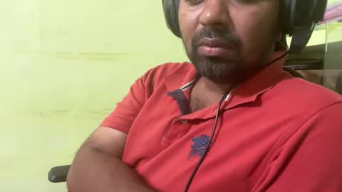 dont tell me u like to see me if you cant follow me online show from January 30, 3:19 pm