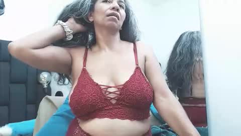 BRENDA VELASQUEZ online show from February 1, 7:11 pm