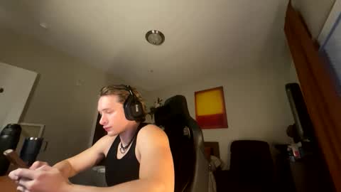 brentonverde online show from February 12, 11:19 pm