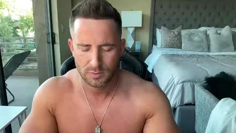 Brett Mycles online show from October 23, 12:23 am