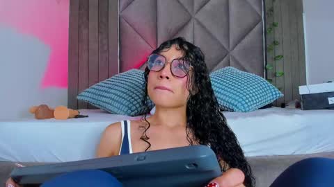 B R I A  online show from March 11, 3:09 am