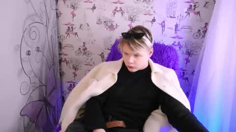 brian_mils online show from February 8, 11:24 am