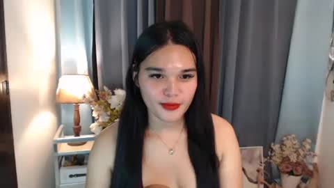Claire online show from May 15, 6:44 am