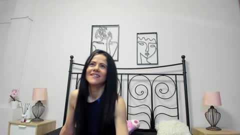 brianaflynt online show from November 27, 7:54 pm