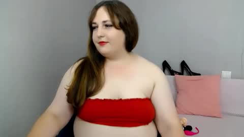 Snapshot of brianna_mills chatting on October 19, 8:41 am Brianna online show from October 19, 8:41 am