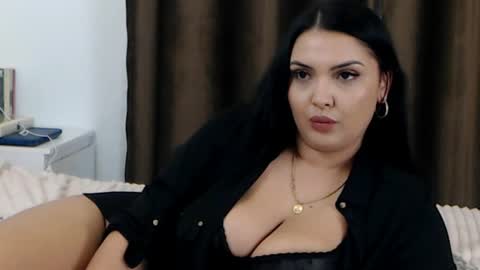 briannabk online show from January 13, 12:51 am