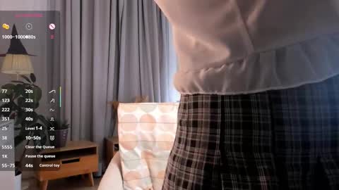 Hanna online show from November 30, 1:23 am