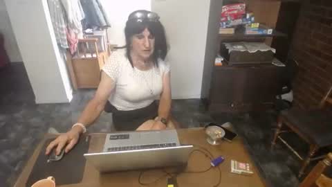 Snapshot of bridgetfouru chatting on March 7, 4:34 am bridgetfouru online show from March 7, 4:34 am