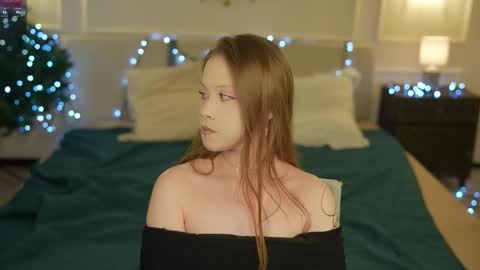 Diamonds Girls online show from December 19, 8:59 pm