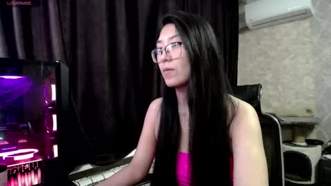 Aisha online show from February 10, 7:04 am