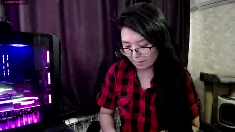Aisha online show from February 24, 10:15 am