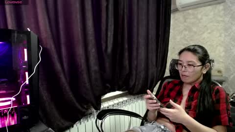 Aisha online show from February 14, 9:56 am