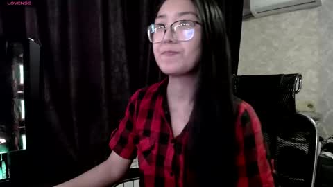Aisha online show from February 11, 7:02 am