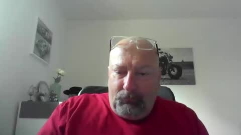 Brisco schner Schwanz online show from May 11, 5:25 am