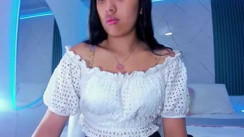 briseida_white online show from November 24, 1:54 pm
