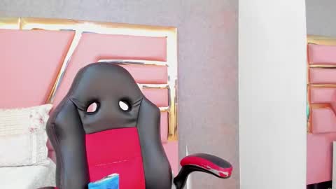 Britany jhonson online show from December 17, 7:59 am